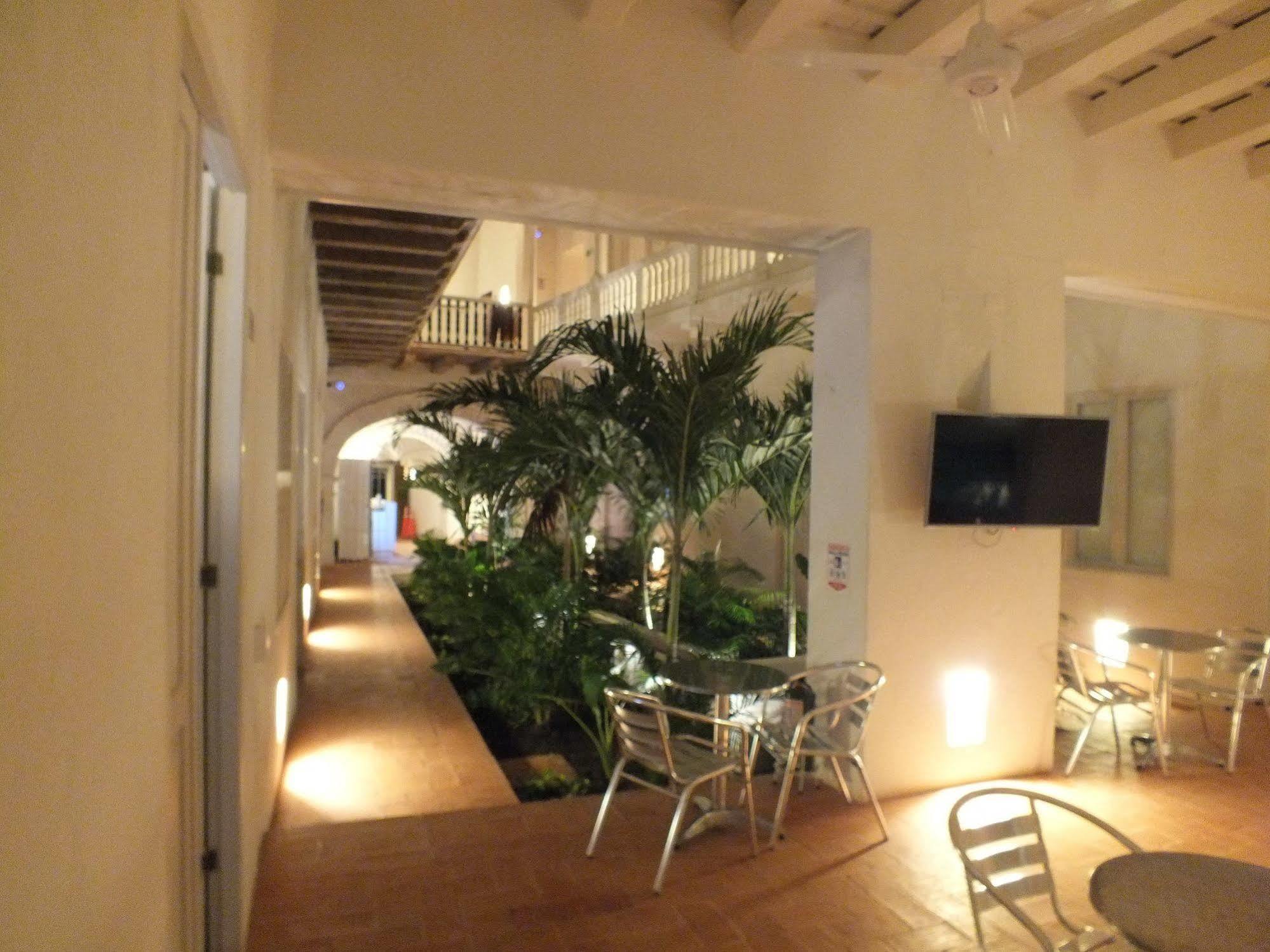 Hostal Casa Escallon Cartagena Bagian luar foto